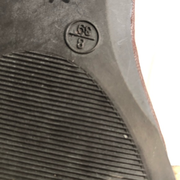 SOS - Gladiator Style Sandal - woman’s Size - 8 - Picture 6 of 6